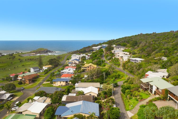 Barrels Beach House, 28 Dulconghi Street