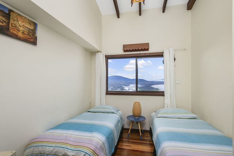 Barrels Beach House, 28 Dulconghi Street