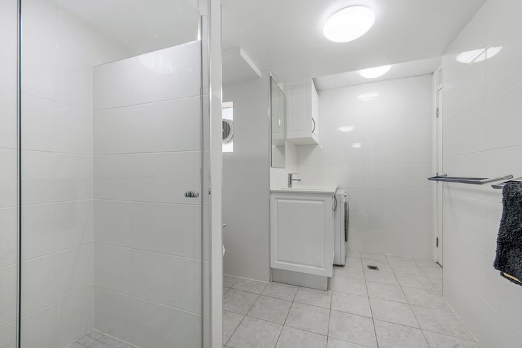 Beachfront 1, 25 Willow Street
