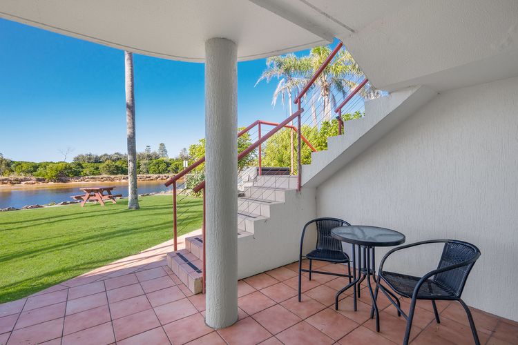 Beachfront 2, 25 Willow Street