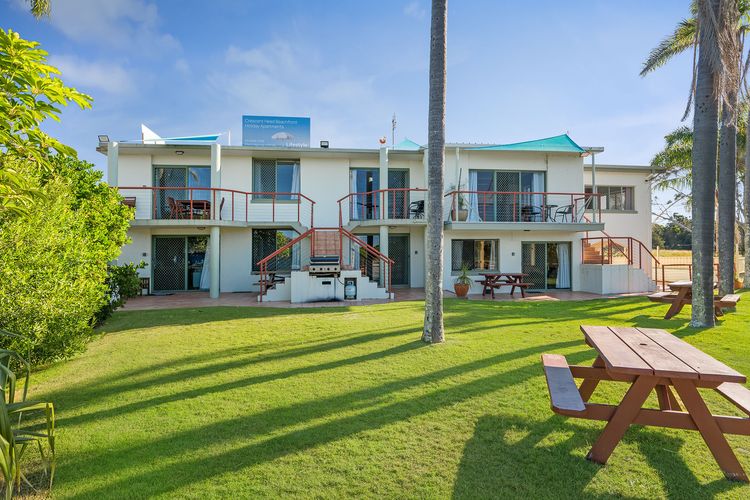 Beachfront 2, 25 Willow Street