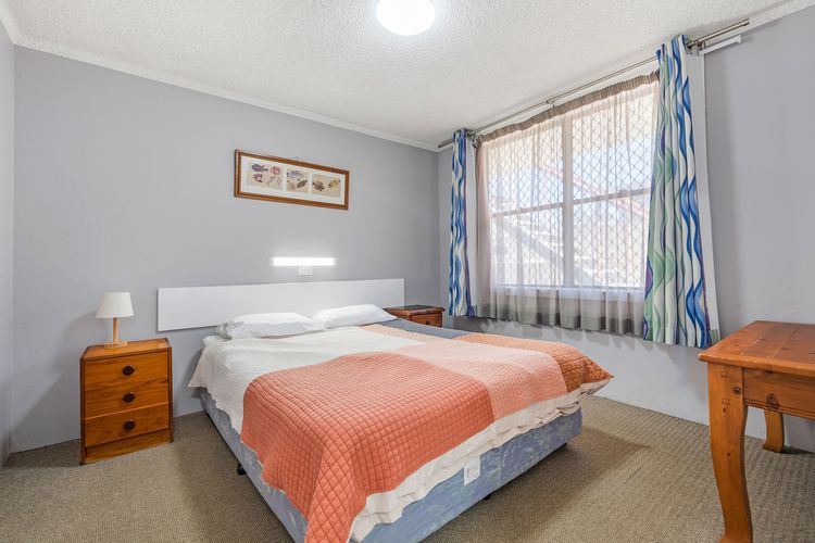 Beachfront 2, 25 Willow Street