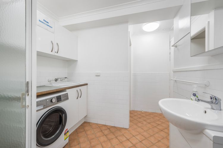 Beachfront 3, 25 Willow Street