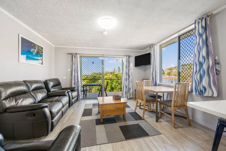 Beachfront 3, 25 Willow Street