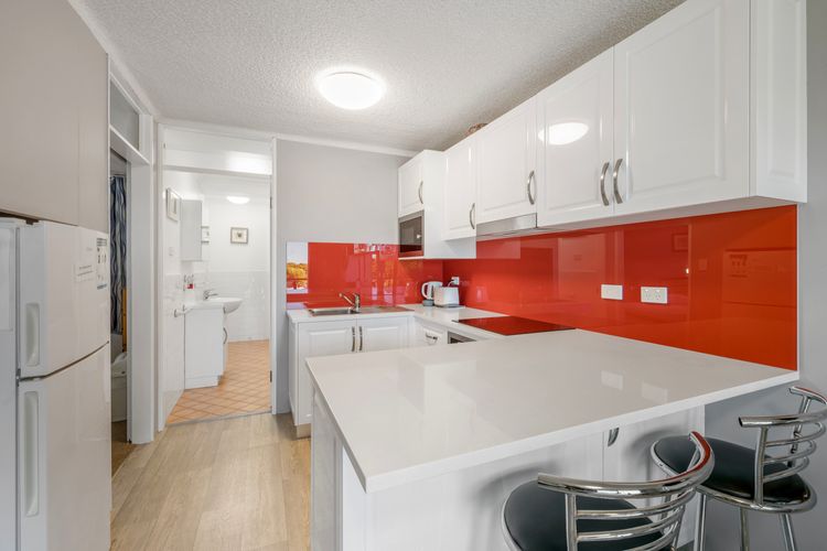 Beachfront 4, 25 Willow Street