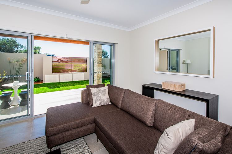 Escape at Nobbys Beach House 1, 1 Dixon Avenue,