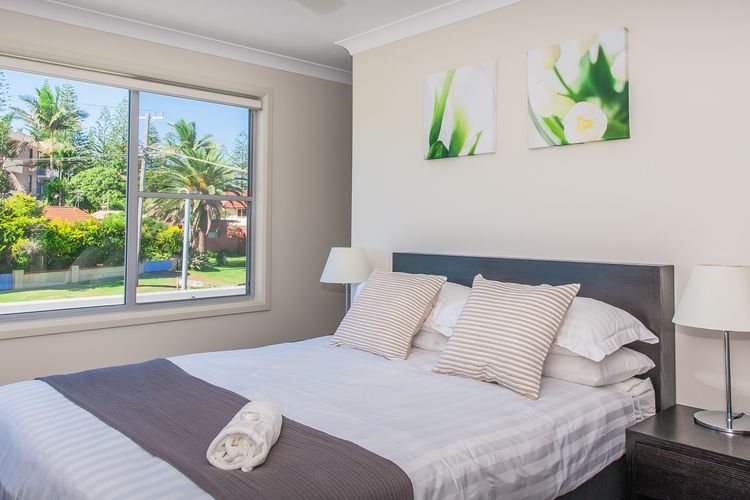Escape at Nobbys Beach House 1, 1 Dixon Avenue,