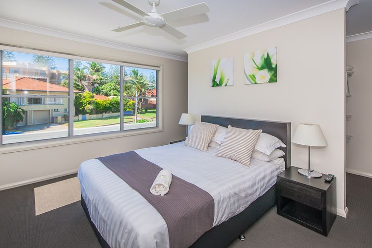 Escape at Nobbys Beach House 1, 1 Dixon Avenue,