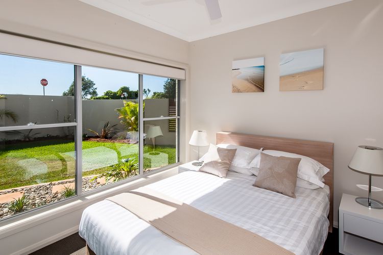 Escape at Nobbys Beach House 1, 1 Dixon Avenue,