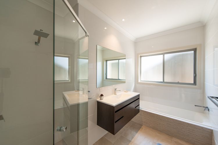 Escape at Nobbys Beach House 1, 1 Dixon Avenue,
