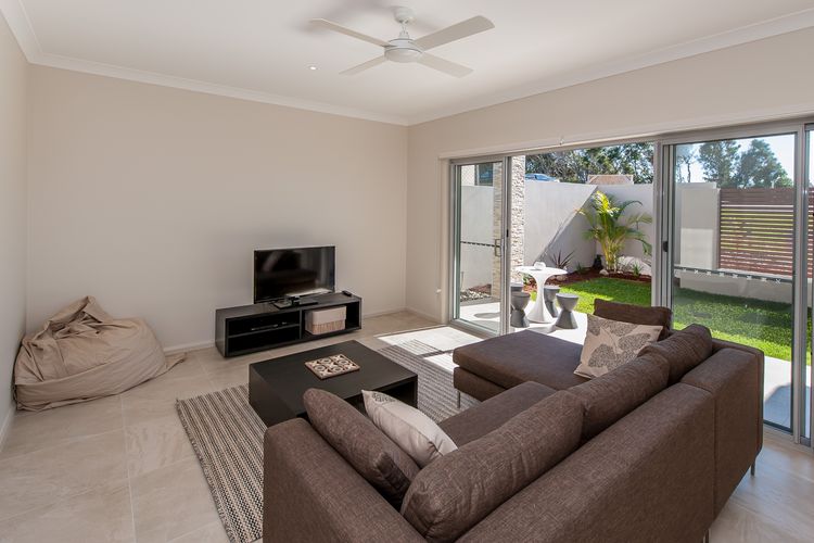 Escape at Nobbys Beach House 2, 74 Pacific Drive,