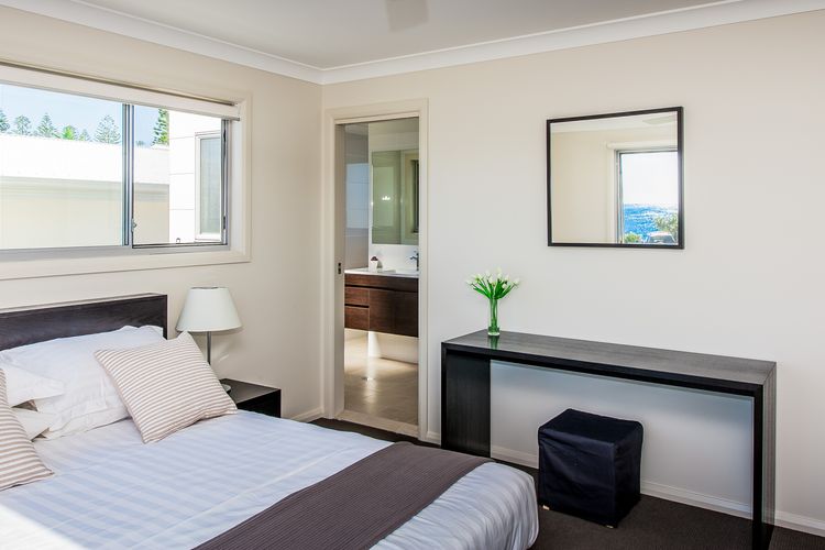 Escape at Nobbys Beach House 2, 74 Pacific Drive,