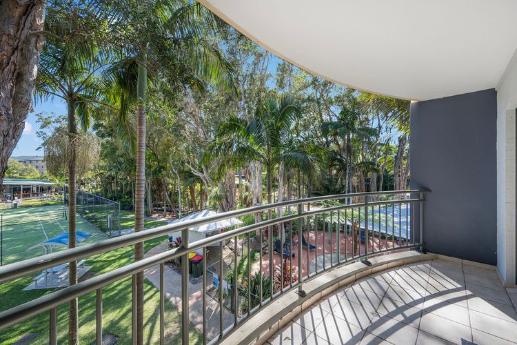 Flynns Beach 112