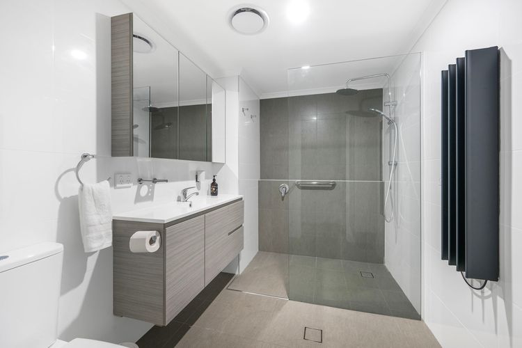 Flynns Beach 112