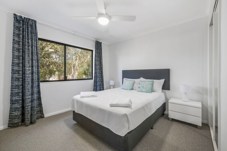Flynns Beach 112