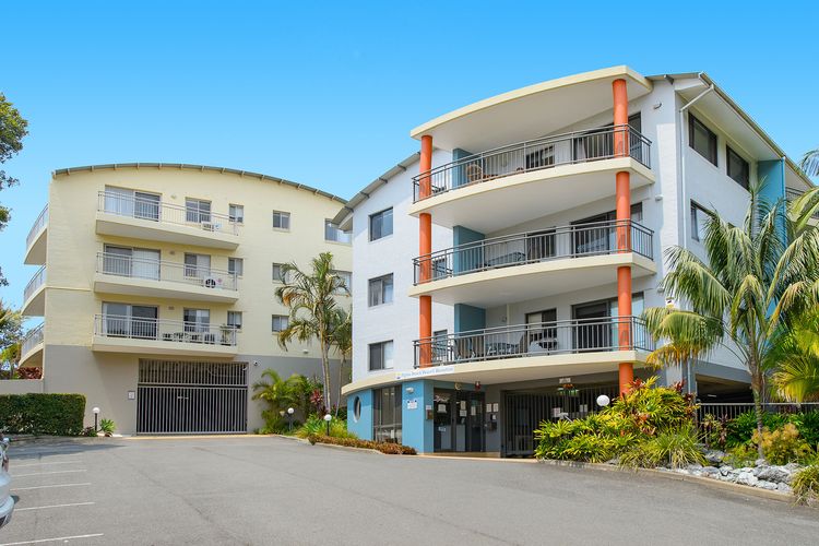 Flynns Beach 112