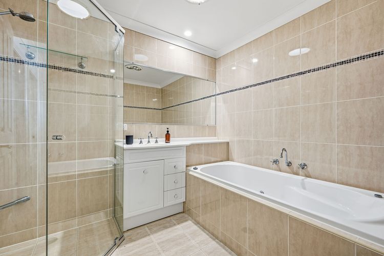 Flynns Beach Retreat, 3 of 3 Everard street