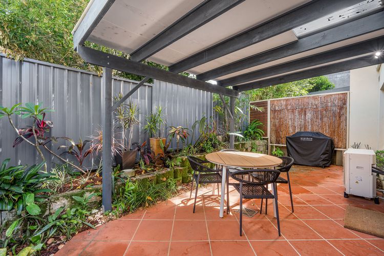 Flynns Beach Retreat, 3 of 3 Everard street