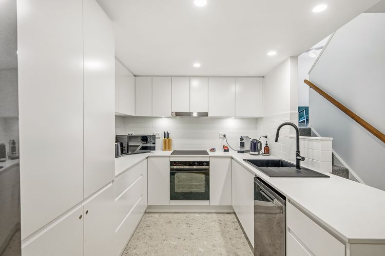 Flynns Beach Retreat, 3 of 3 Everard street