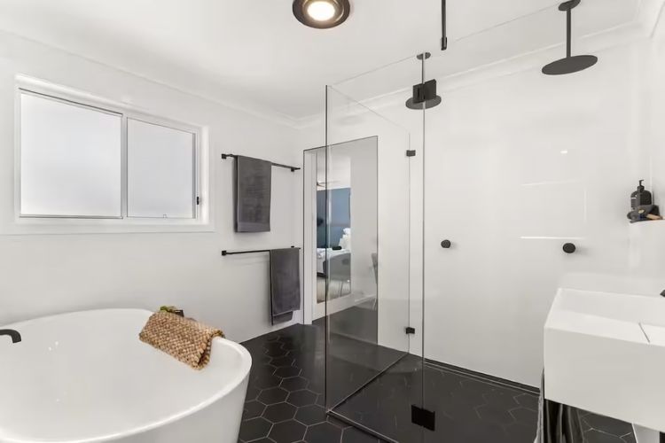 Harrington Escape, 63 Beach street