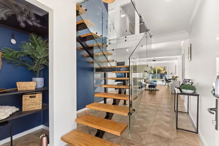 Harrington Escape, 63 Beach street