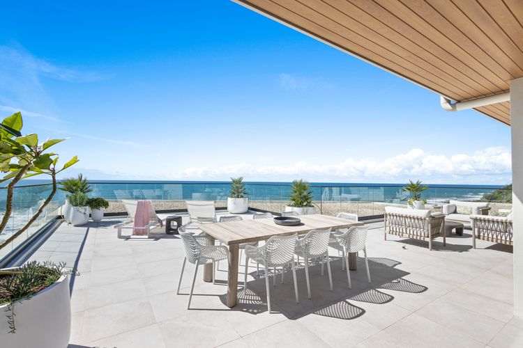 Penthouse @ First Bay Coolum