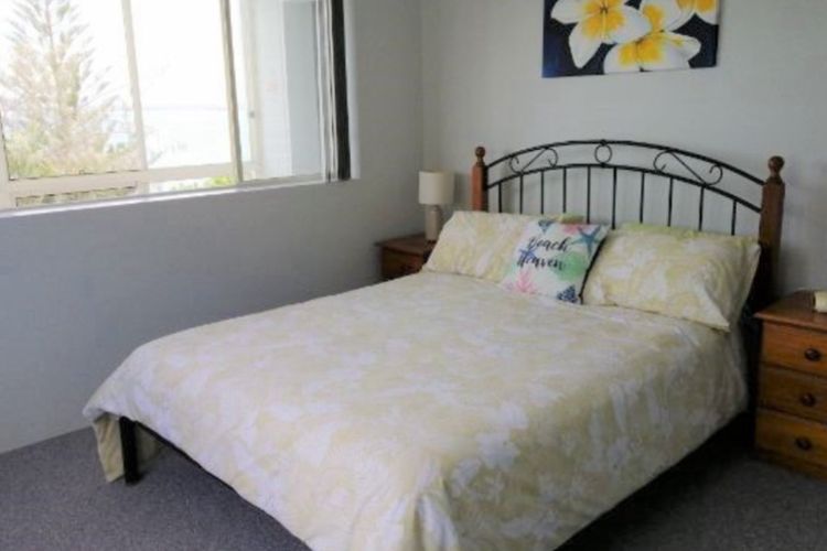 Bedroom - Queen Bed
