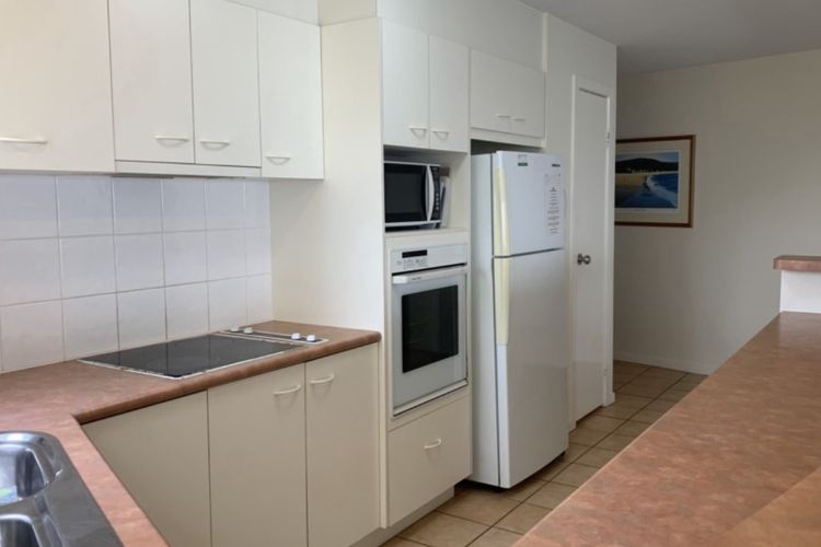 RIVIERE UNIT 718