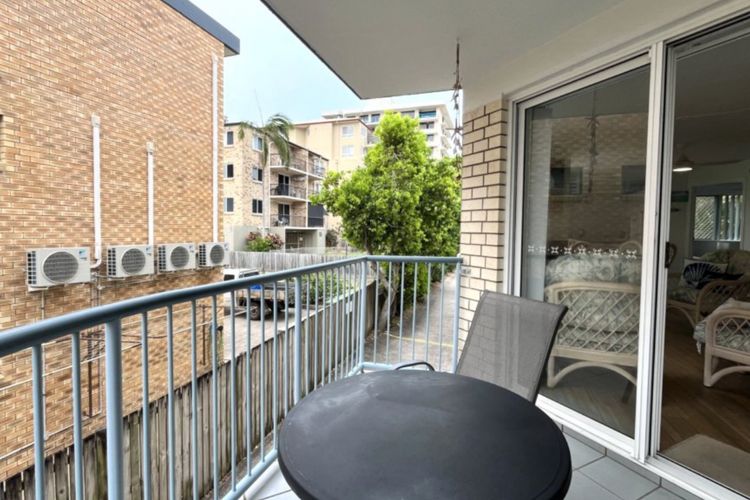 CHEQUERS CALOUNDRA UNIT 2