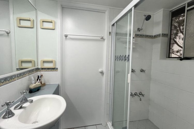 CHEQUERS CALOUNDRA UNIT 2