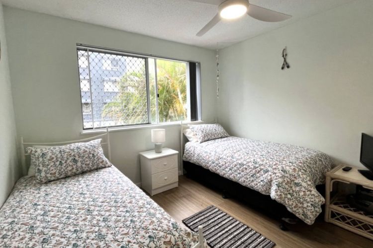 CHEQUERS CALOUNDRA UNIT 2