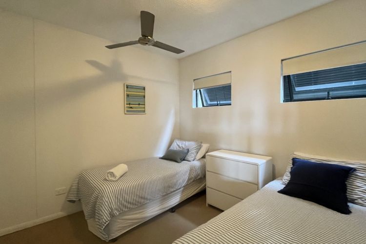 Bedroom 3 - 2 Single Beds