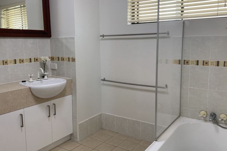 BEACHSIDE COURT UNIT 9