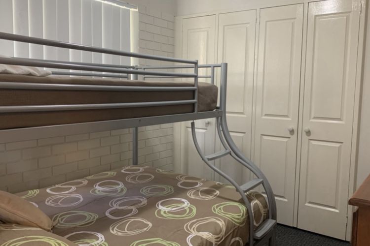 BEACHSIDE COURT UNIT 9