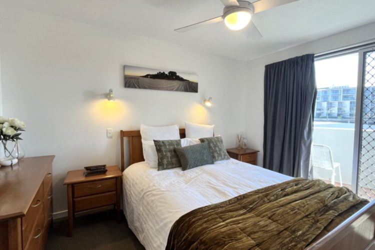 PUMICESTONE CHASE UNIT 5