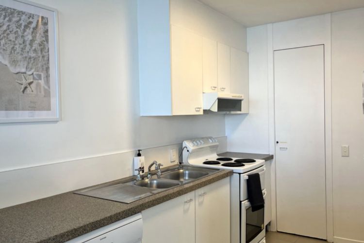 PUMICESTONE CHASE UNIT 5