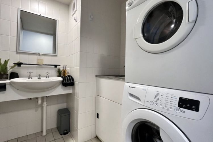 PUMICESTONE CHASE UNIT 5