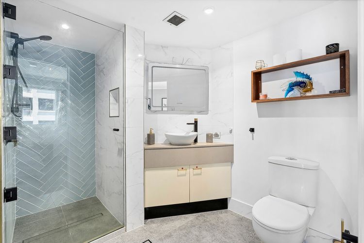 PUMICESTONE APARTMENTS UNIT 6