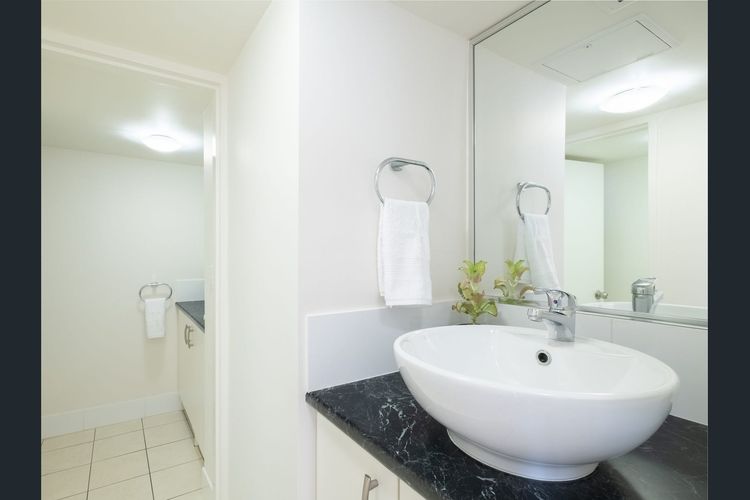 ALLAMANDA PLACE UNIT 11