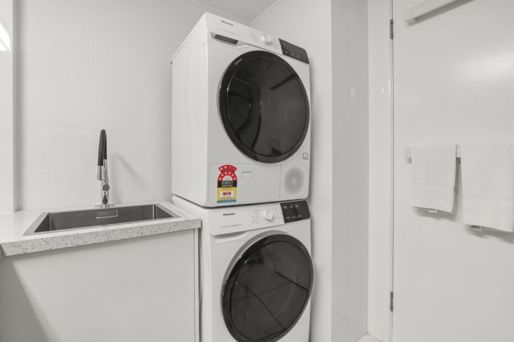 LINDOMARE OCEAN VIEWS