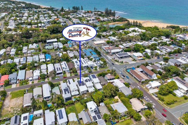 TRANQUIL PALMS – WALK TO BEACH, CAFÉS & COASTAL PATH