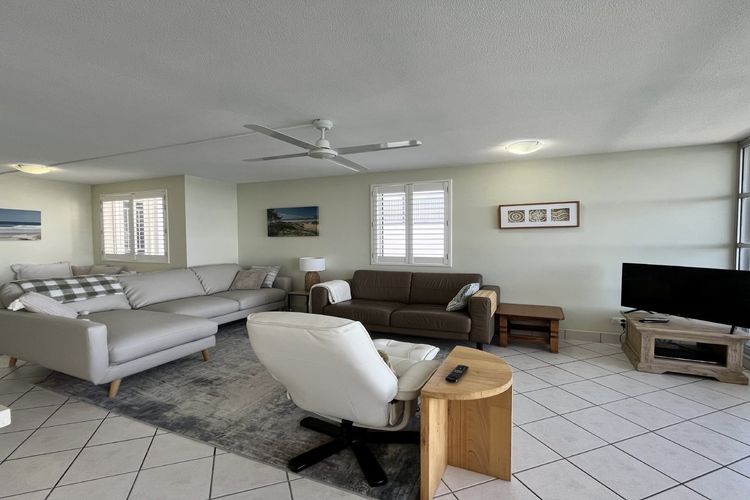 PUMICESTONE CHASE UNIT 9