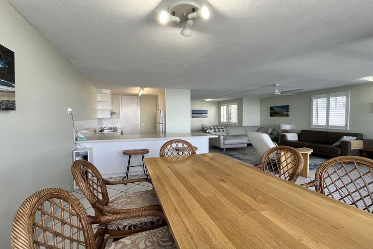 PUMICESTONE CHASE UNIT 9