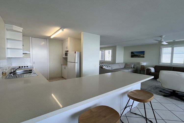 PUMICESTONE CHASE UNIT 9