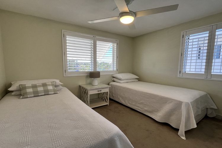 PUMICESTONE CHASE UNIT 9