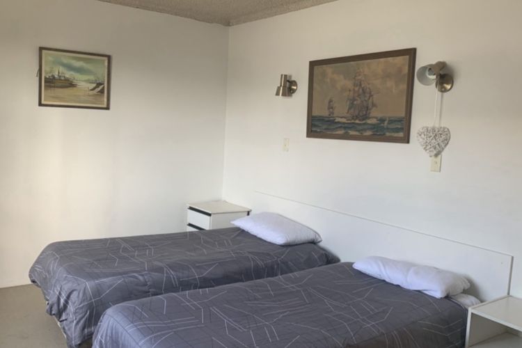 BRIGHTON LE SANDS UNIT 6