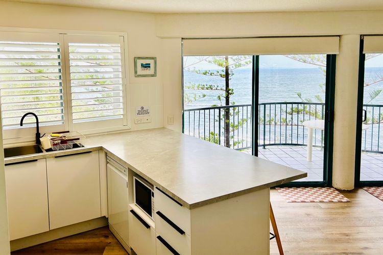 CAMPBELLS COVE UNIT 11