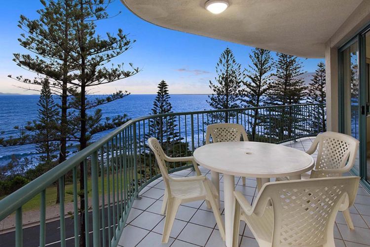 CAMPBELLS COVE UNIT 11