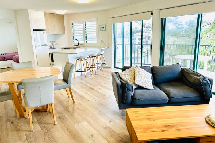 CAMPBELLS COVE UNIT 11