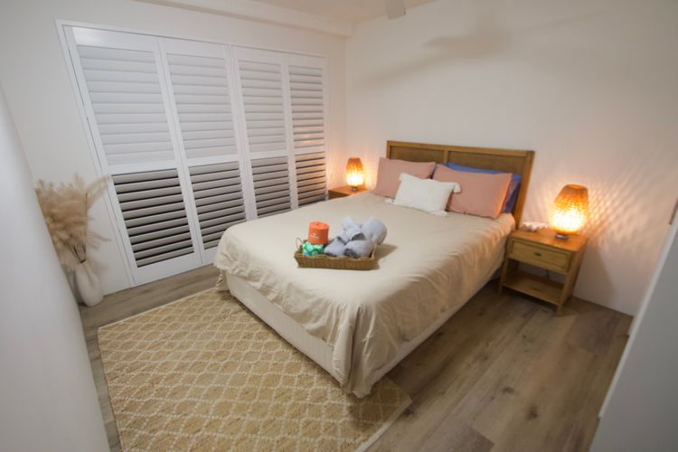 CAMPBELLS COVE UNIT 12